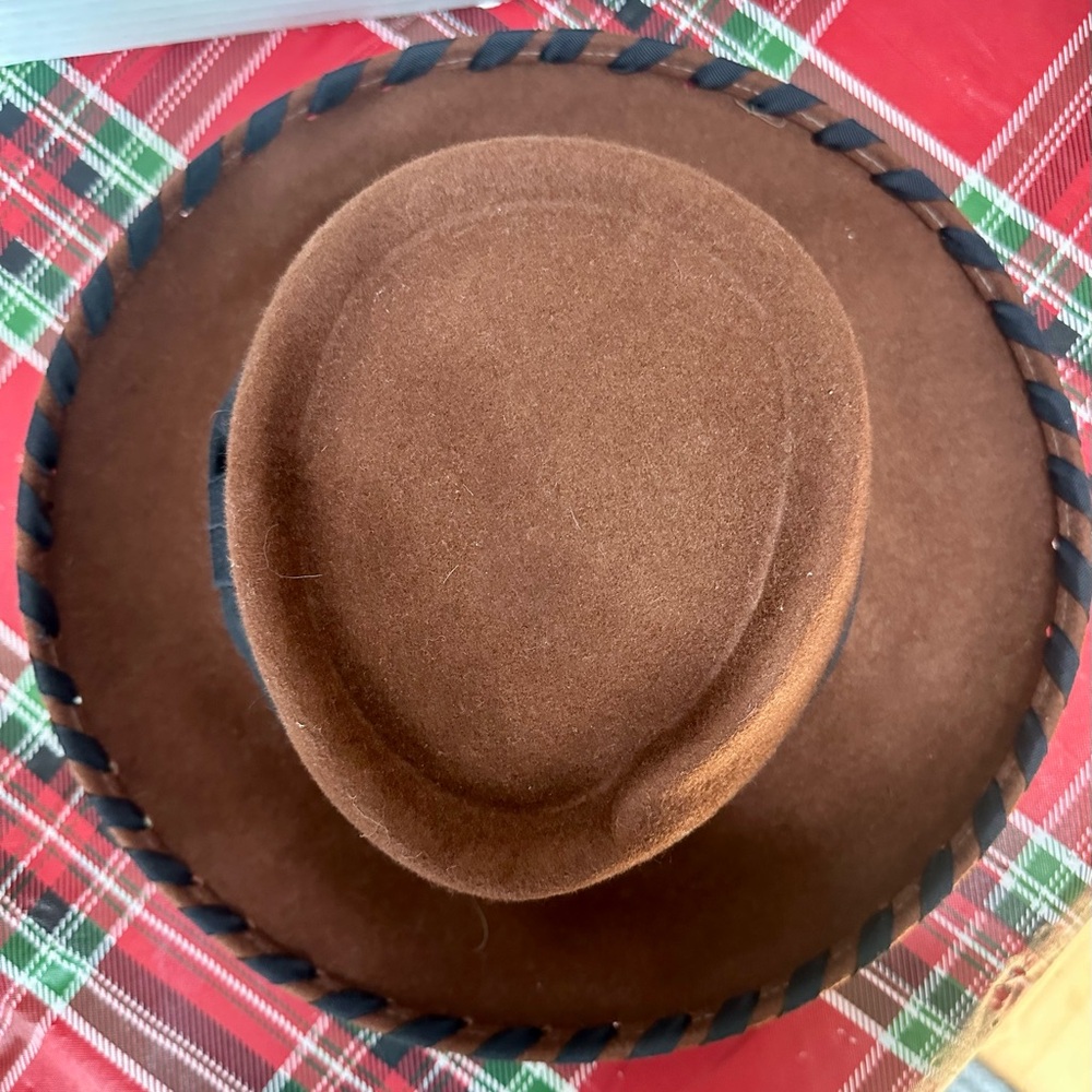 Toucan Brown Felt Hat with Black Trim